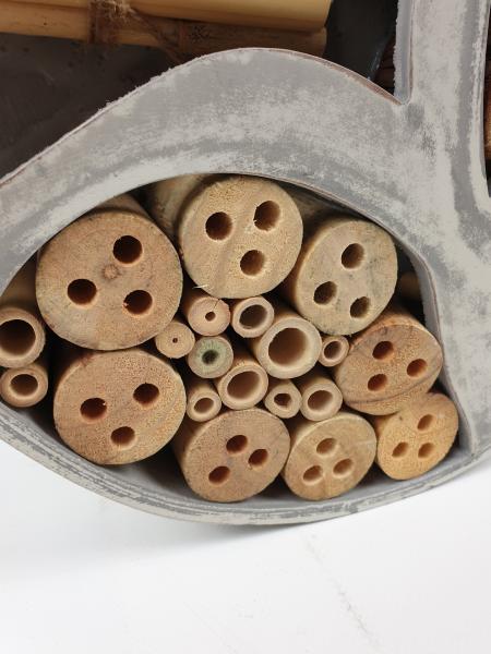 Insektenhotel Lebensbaum zum Aufhängen 30cm